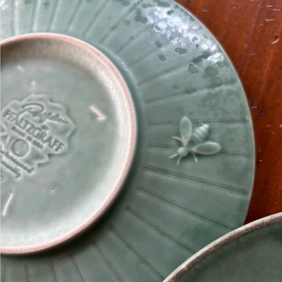 Pfaltzgraf 8.25” salad plates like new - Picture 3 of 4